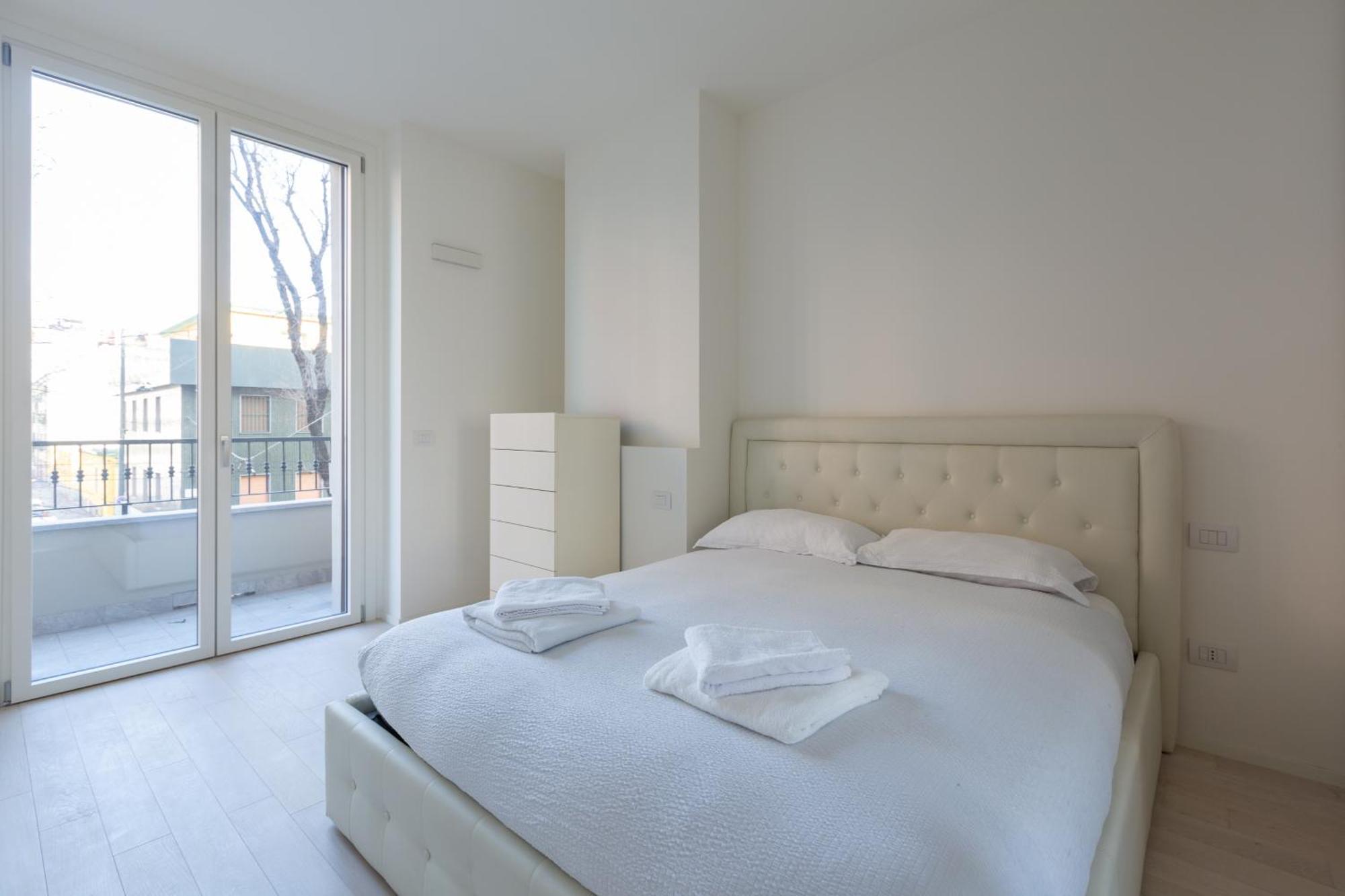 Bullona Elegant Apartment Милан Экстерьер фото